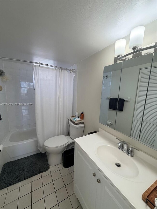 Building Photo - 2903 N Miami Beach Blvd