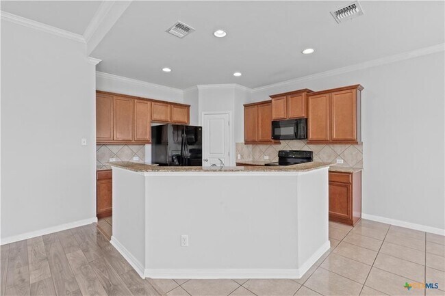 Building Photo - 715 Wyndham Hill Pkwy