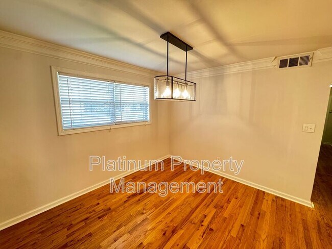 Building Photo - 311 Peachtree Hills Ave NE