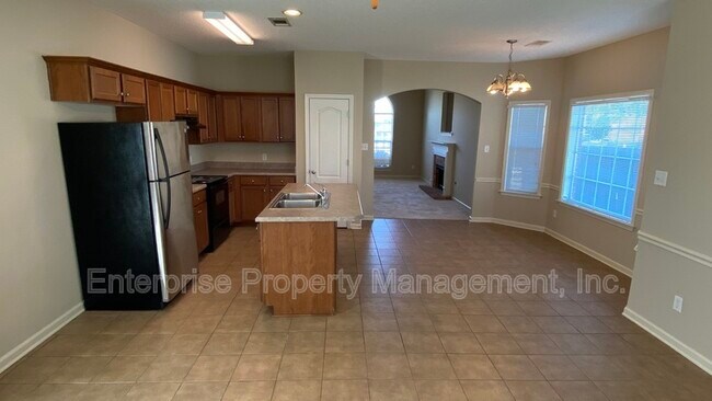 Building Photo - 10204 Sutton Ridge Ln