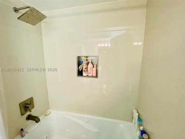 Building Photo - 5900 Collins Ave