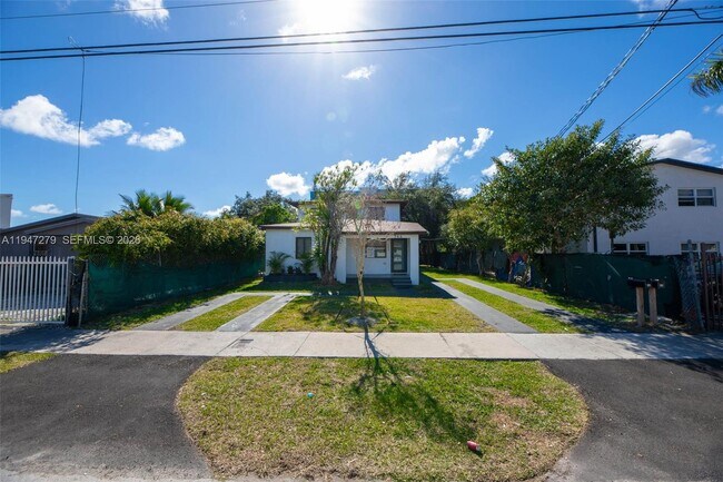 Building Photo - 742 NW 70th St