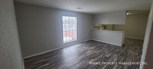 Building Photo - 3007 W Louisiana Ave