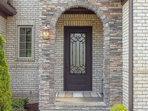 Building Photo - 2024 Albatross Way