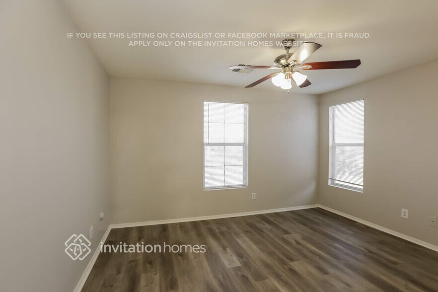 Building Photo - 3927 S 53rd Ave