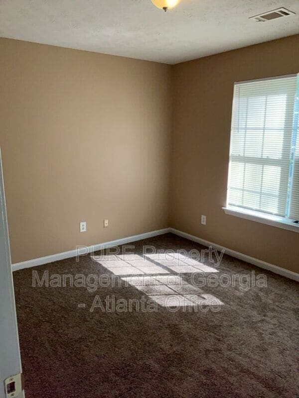 Building Photo - 2447 Reeves Creek Rd