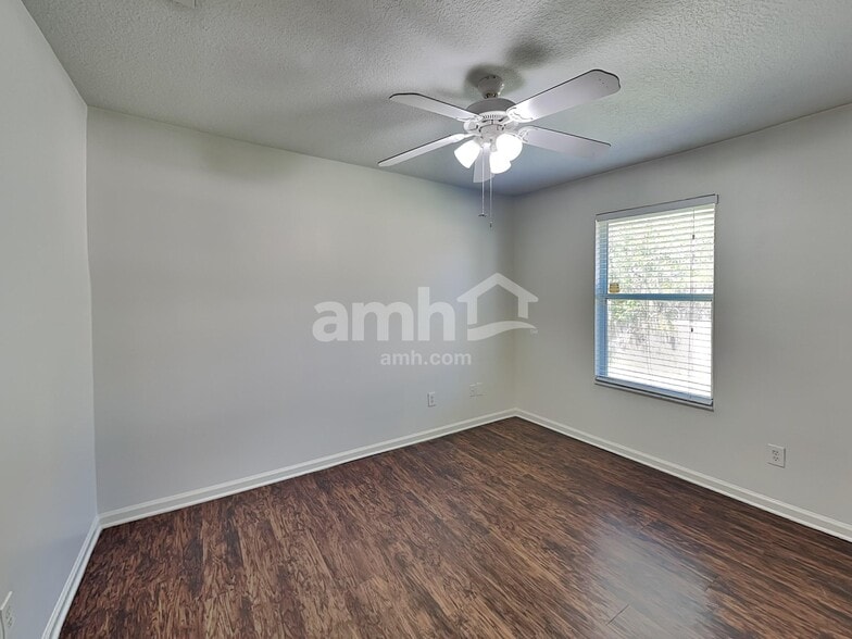 Building Photo - 2700 Darwin Ct