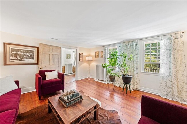 Building Photo - 15 Inningwood Rd