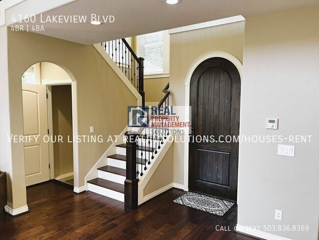 Building Photo - 4160 Lakeview Blvd