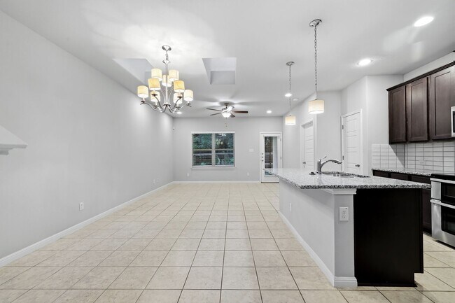 Building Photo - Cul-de-Sac Home with Expansive Greenbelt Views