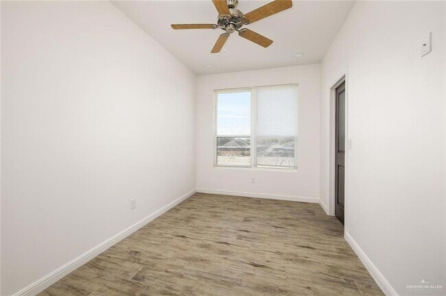 Building Photo - 601 Jasper St