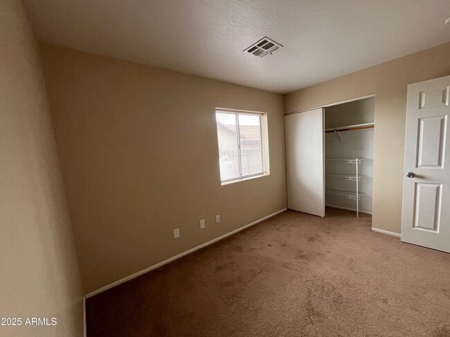 Building Photo - 10261 E La Palma Ave