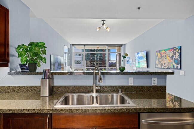 Building Photo - 427 Ninth Ave