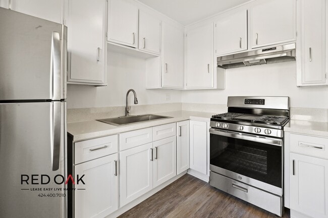 Building Photo - 1965 S Garth Ave