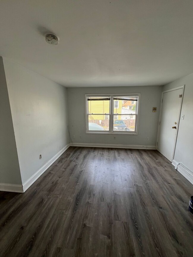 Interior Photo - Ferry Street Flats
