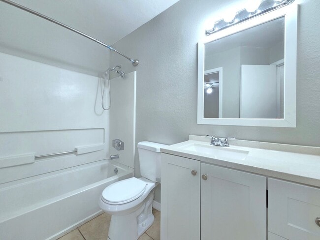 Building Photo - 951 Salt Pond Pl