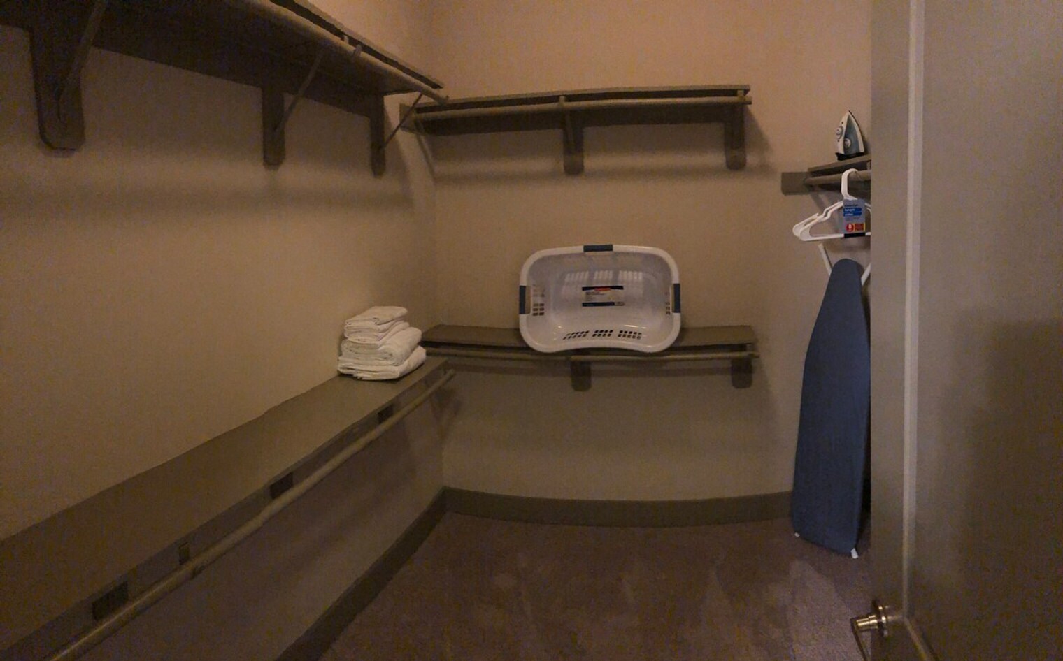 Building Photo - 6000 Carnegie Blvd