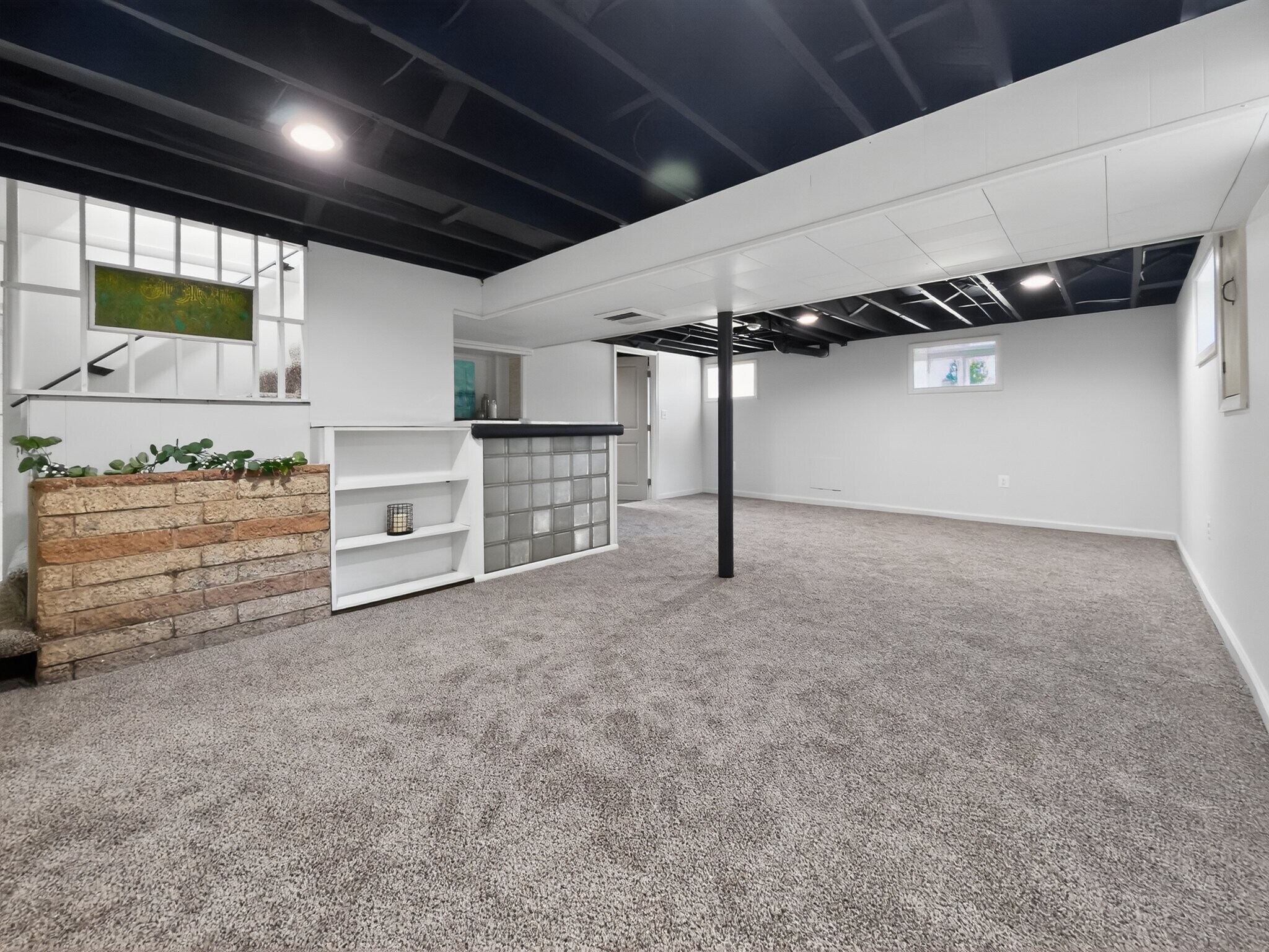 Building Photo - 101 Elinor Ave