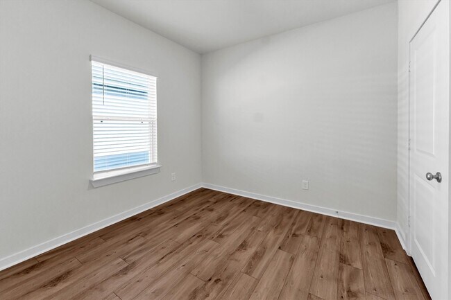 Building Photo - 16030 Copper Skies Wy