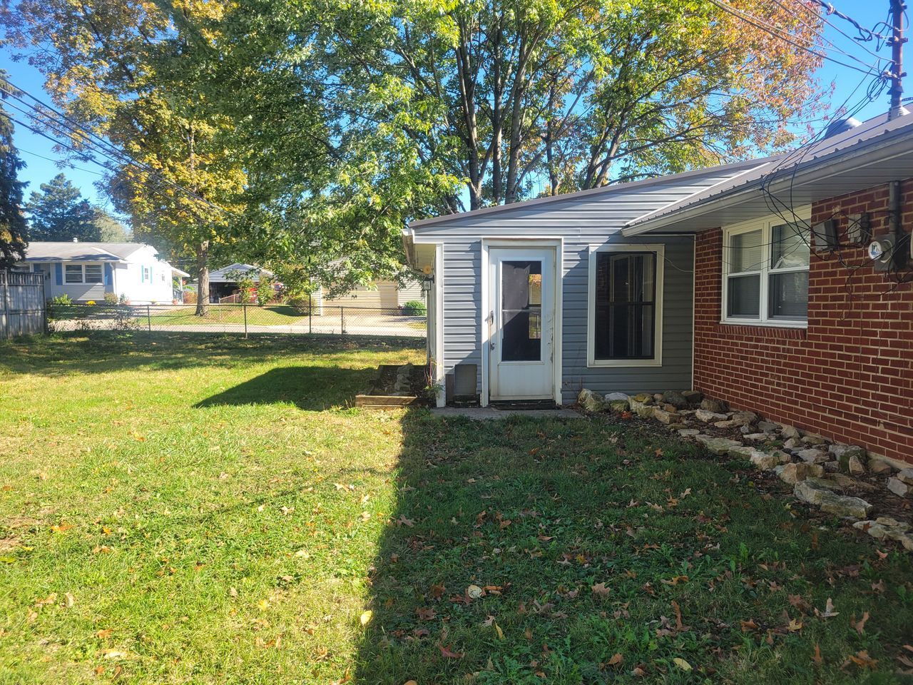 Building Photo - 1612 Lucks Rd