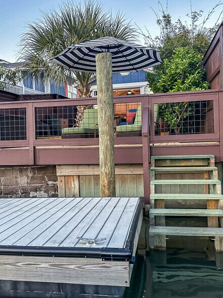 Building Photo - 116 Pelican Ct