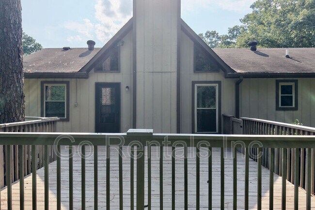 Building Photo - 122 Old Spanish Trail