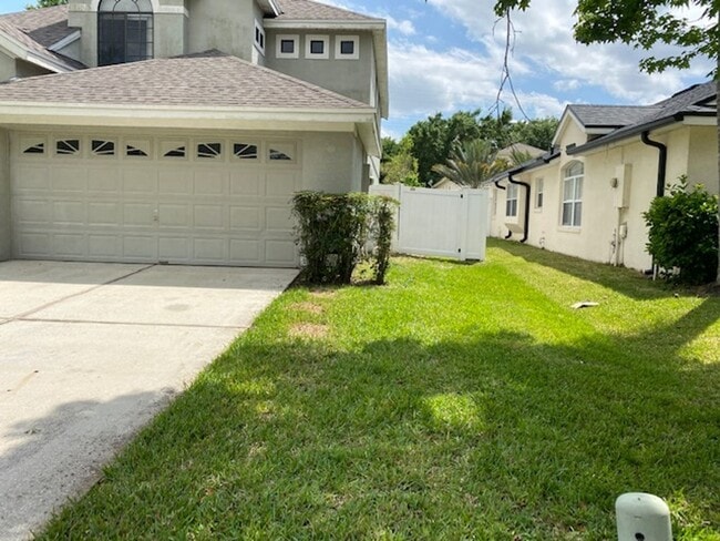 Building Photo - Dr Phillips area 3 bedroom 2.5  Bath Home With Bonus room