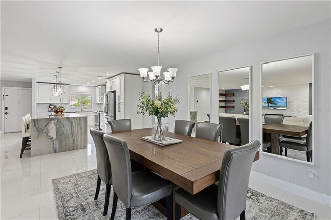 Building Photo - 10303 Lollipop Ln