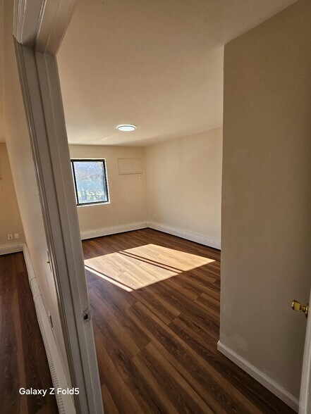 Building Photo - 6680 69th St