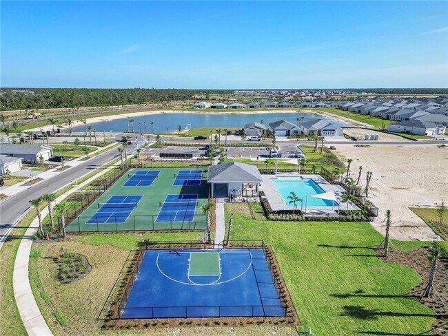 Building Photo - 44300 Saddlewood Ct