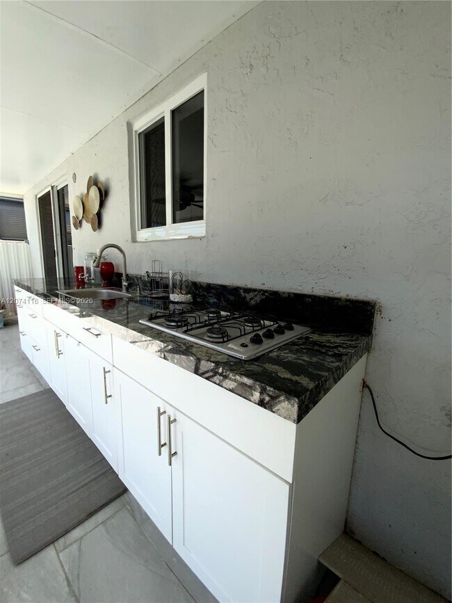 Building Photo - 30162 SW 159th Ave
