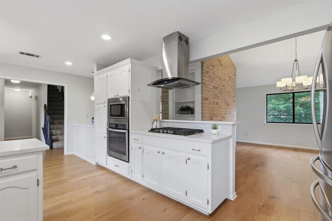 Building Photo - 4801 Rustown Dr