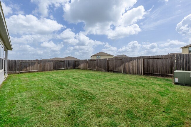 Building Photo - 10072 Pappas Dr