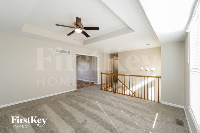 Building Photo - 1114 Camelot Dr