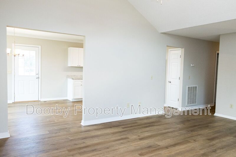 Building Photo - 2807 Bent Oak Rd