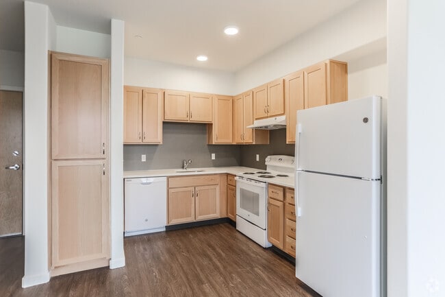 1BR, 1BA - 534SF - Red Rock Commons