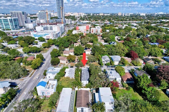 Building Photo - 3676 Oak Ave