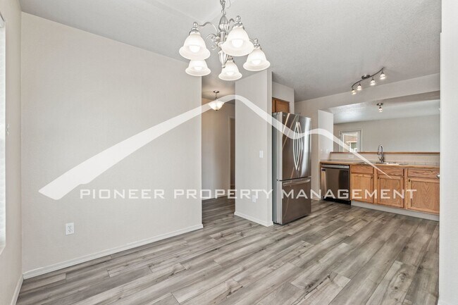 Building Photo - 7604 Firehawk Ln