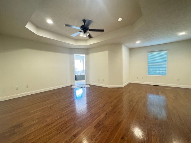 Building Photo - WELCOME HOME!