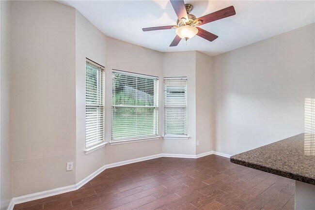 Building Photo - 395 Sugarberry Ln