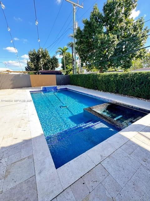 Building Photo - 1170 W 33rd Pl