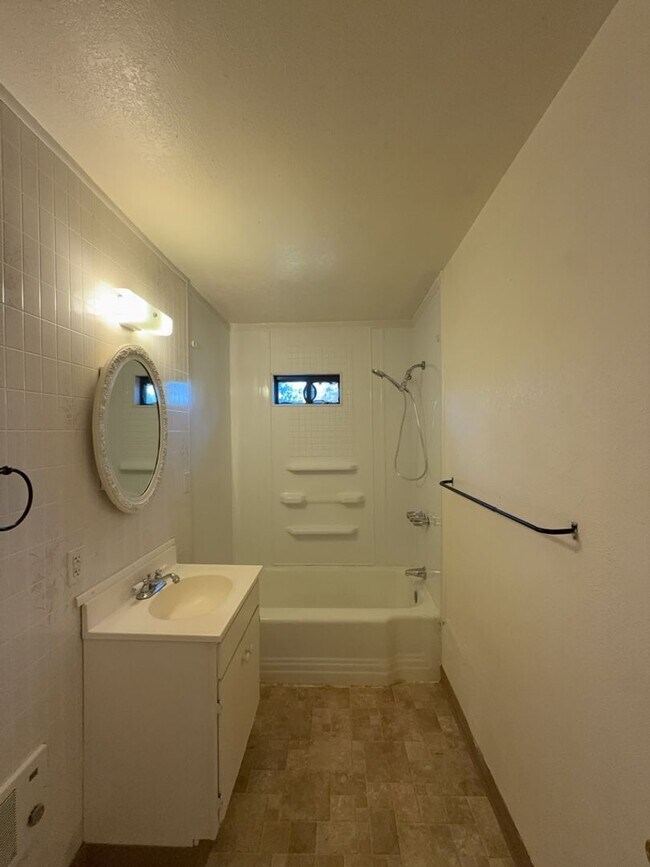 Building Photo - 7665 Cache Creek Way