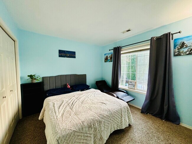 Building Photo - 6444 NW Starflower Dr