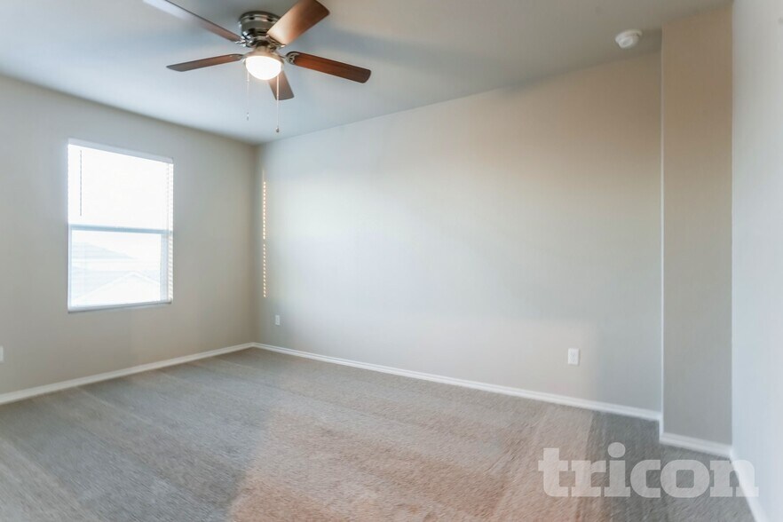 Building Photo - 3524 Stride Ln