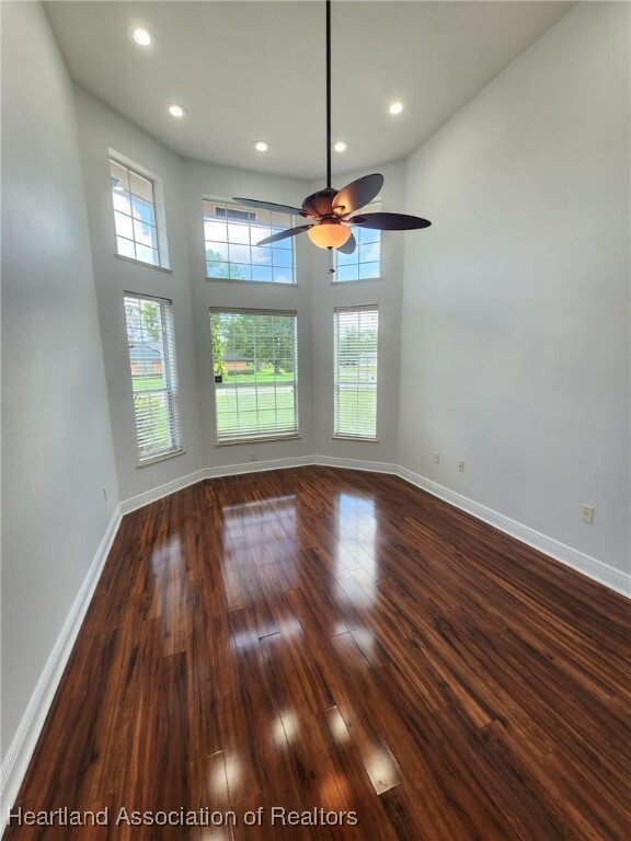 Building Photo - 1501 Sunrise Dr