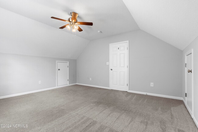 Building Photo - 123 Durbin Ln