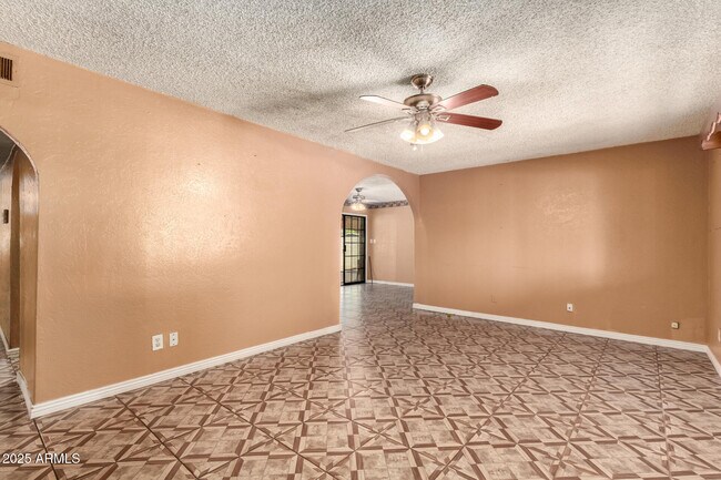 Building Photo - 3316 N 63rd Ave