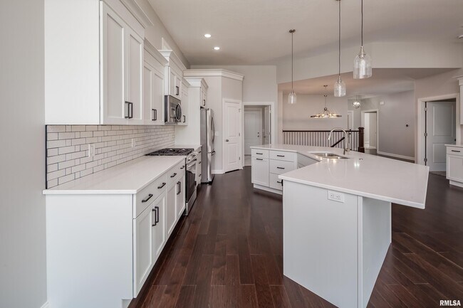 Building Photo - 5120 Pandit Dr