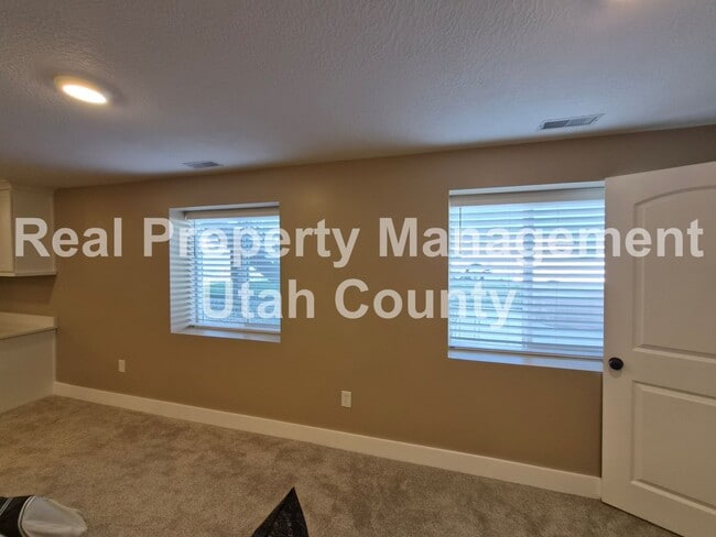 Building Photo - 1624 S 210 W