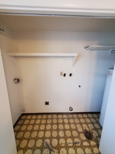 Building Photo - 1430 Jefferson Ave